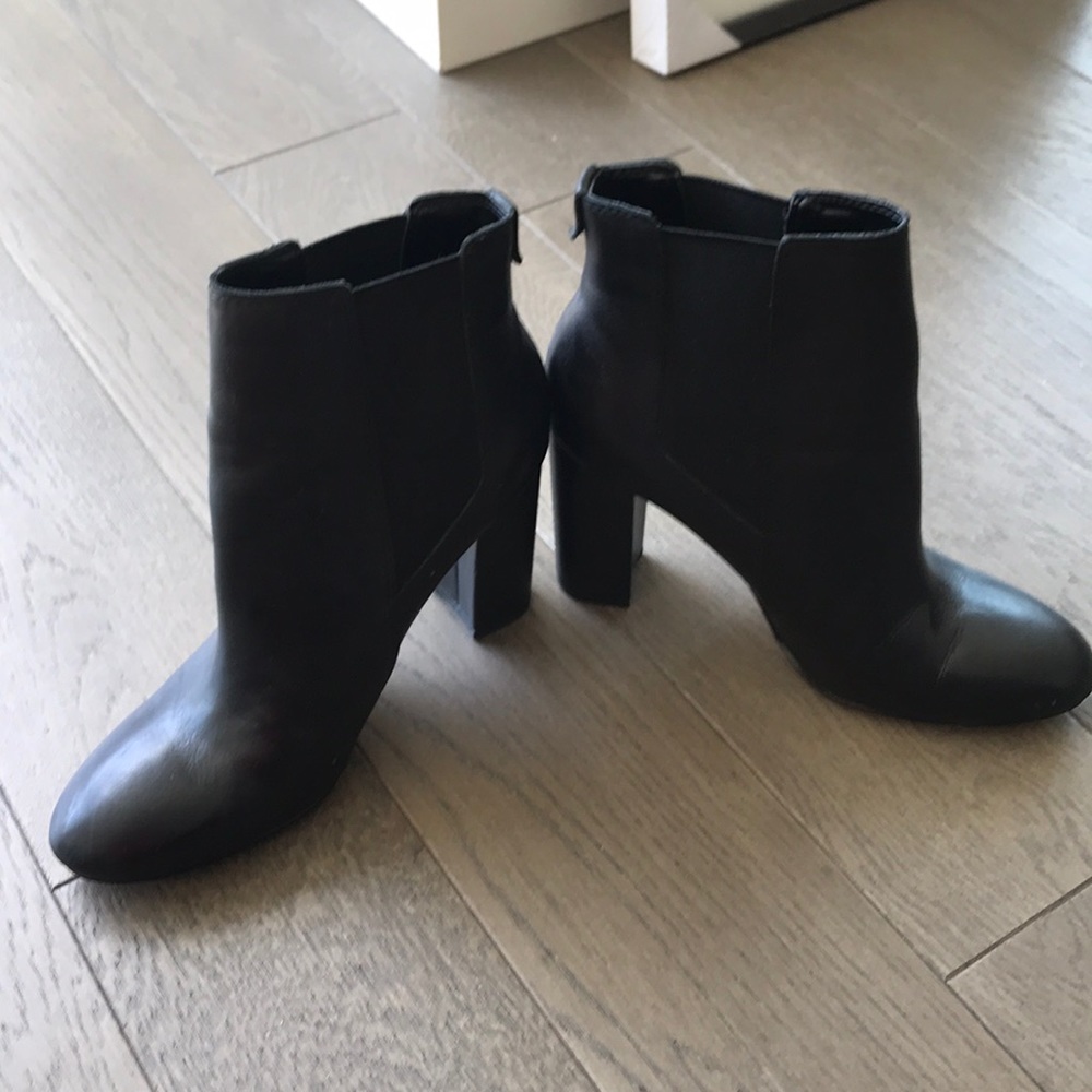 Sam Edelman Chelsea booties